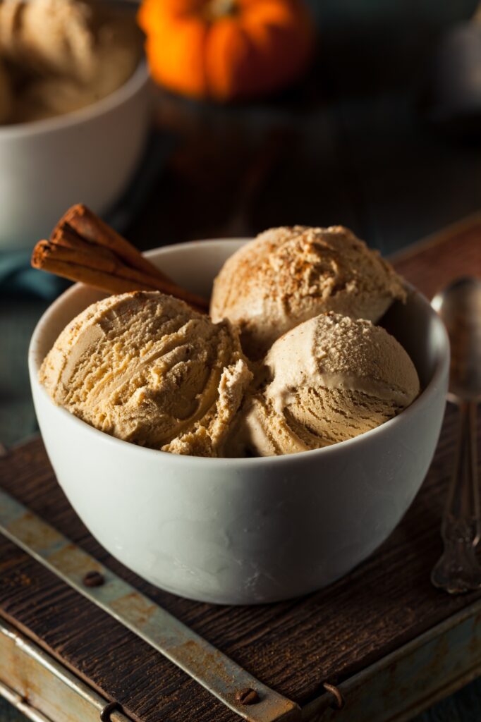 Homemade Pumpkin Pie Ice Cream
