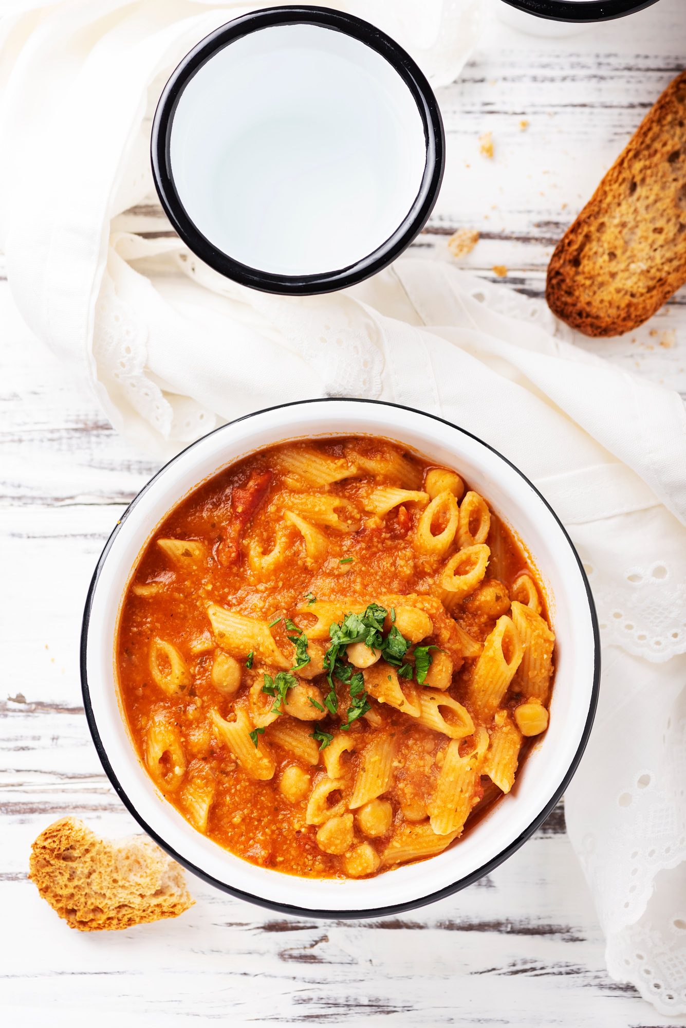 Traditional italian dish «pasta e ceci»